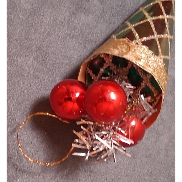 Vintage Christmas Cone Ornament Tinsel & Balls - Picture 4 of 7